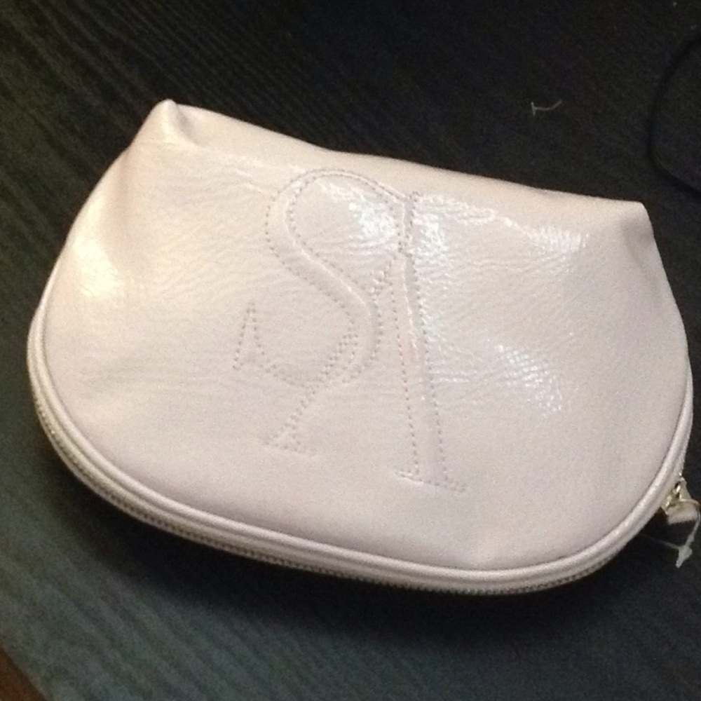 Dome cosmetic pouch flawed new